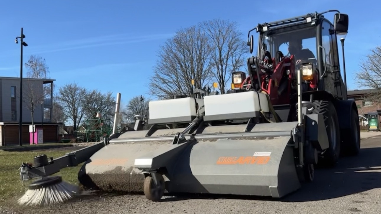 Grusupptagning med traktor